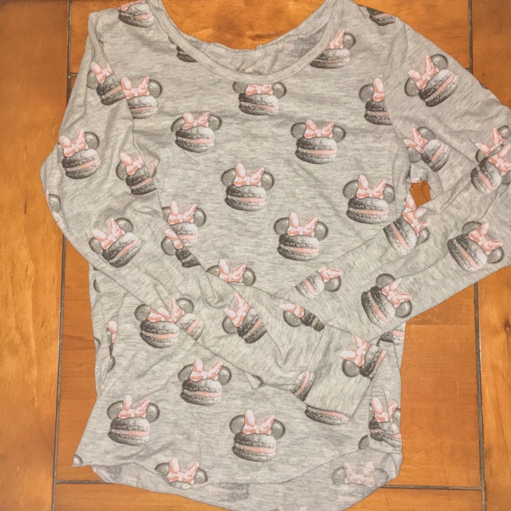Minnie Mouse shirt